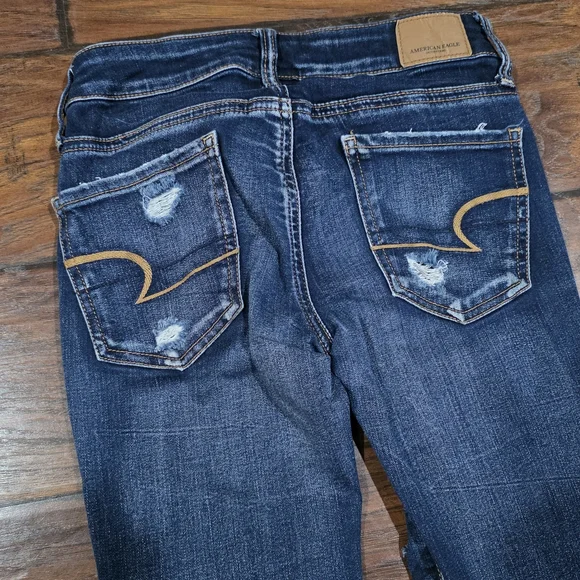 American Eagle Outfitters Women's Distressed Blue Jeans - Picture 9 of 9